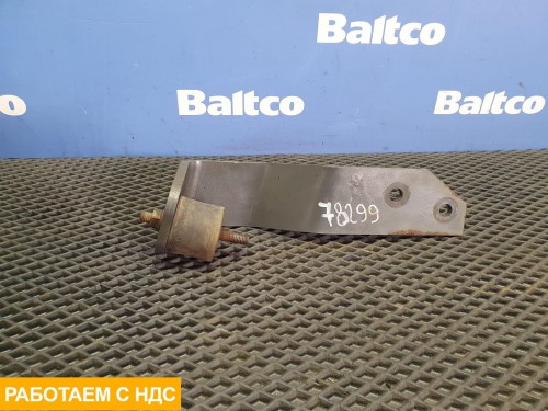 Кронштейн глушителя