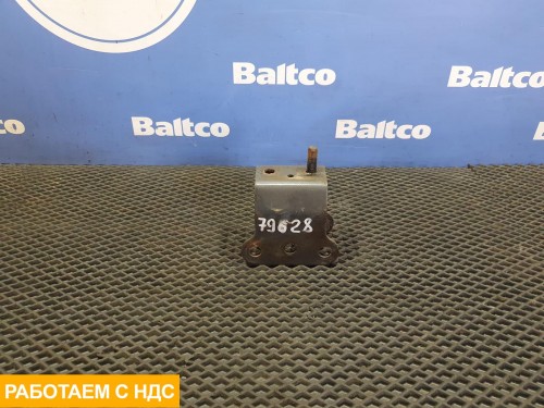 Кронштейн кабины задний правый